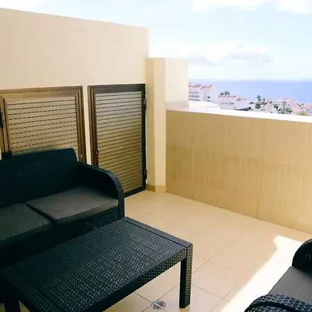 Jacaranda Studio Apartment *